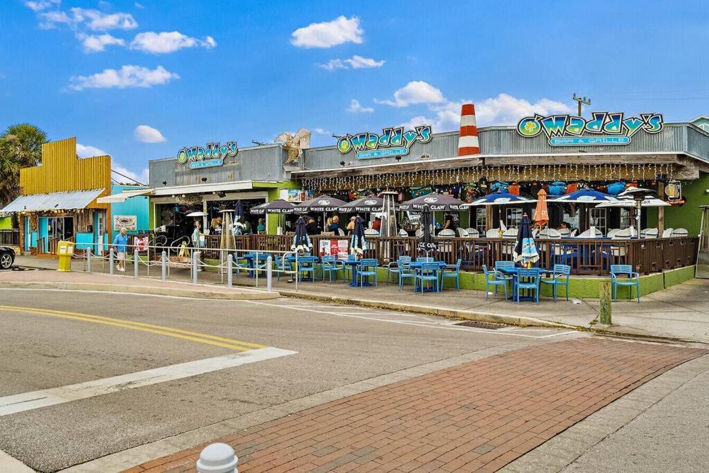 Quaint Gulfport Beach Bungalow เซนต์ปีเตอร์สเบิร์ก ภายนอก รูปภาพ